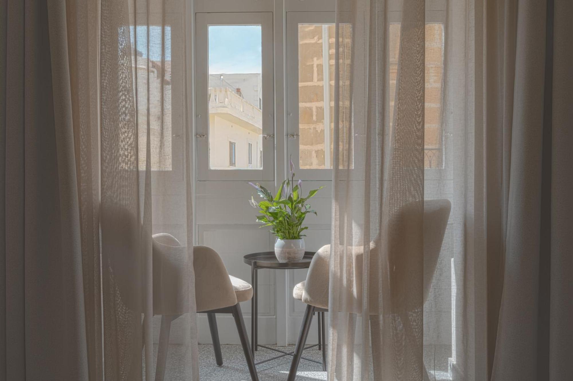 Maria Rosa Suites Victoria Buitenkant foto